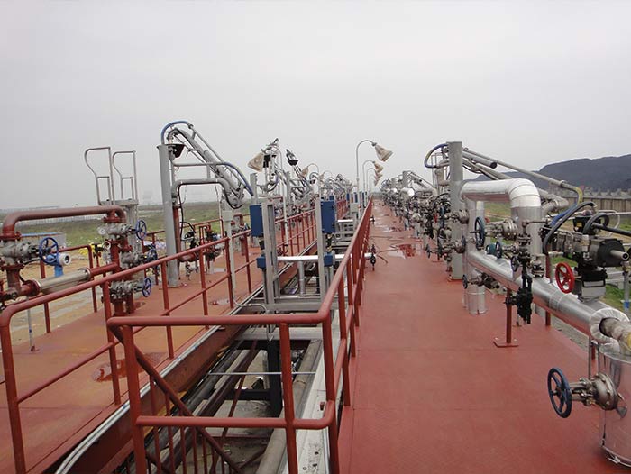 火車(chē)鶴管現(xiàn)場(chǎng)圖