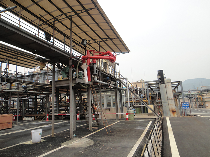 1561164050126910.jpg 1412襯四氟現(xiàn)場裝車.jpg